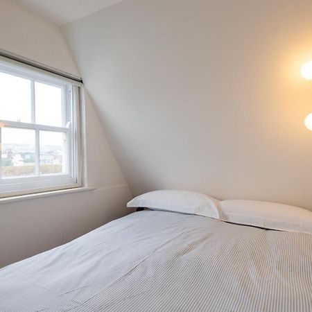 Central One-Bedroom, 99 Steps To The Sea Hove Buitenkant foto