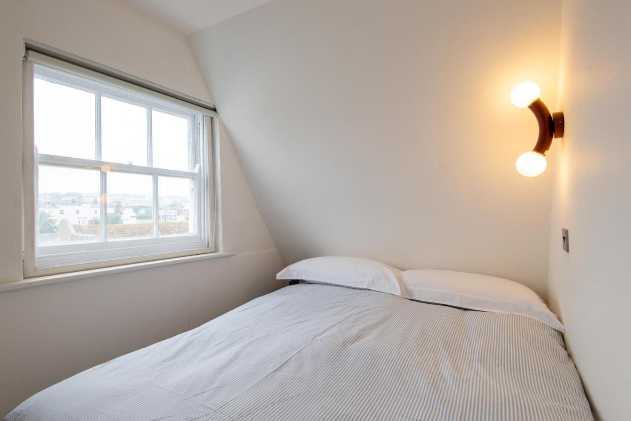 Central One-Bedroom, 99 Steps To The Sea Hove Buitenkant foto