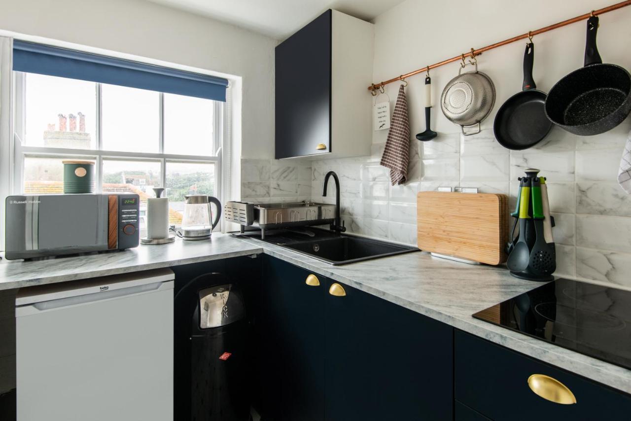 Central One-Bedroom, 99 Steps To The Sea Hove Buitenkant foto